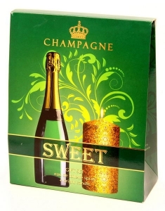 Купить духи (туалетную воду) Подарочный набор Champagne Sweet (т/в + свеча). Продажа качественной парфюмерии. Отзывы о Подарочный набор Champagne Sweet (т/в + свеча).