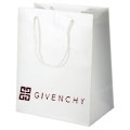 Купить духи (туалетную воду) Подарочный пакет Givenchy. Продажа качественной парфюмерии. Отзывы о Подарочный пакет Givenchy.